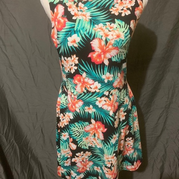 PINK Victoria's Secret Dresses & Skirts - Vs floral dress nwt